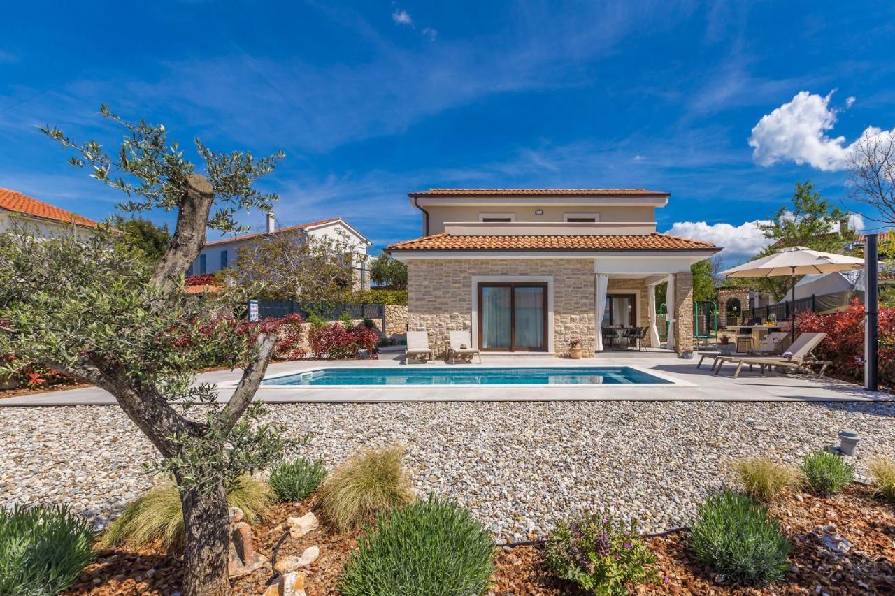 Holiday House Villa Andro Пинезичи Экстерьер фото